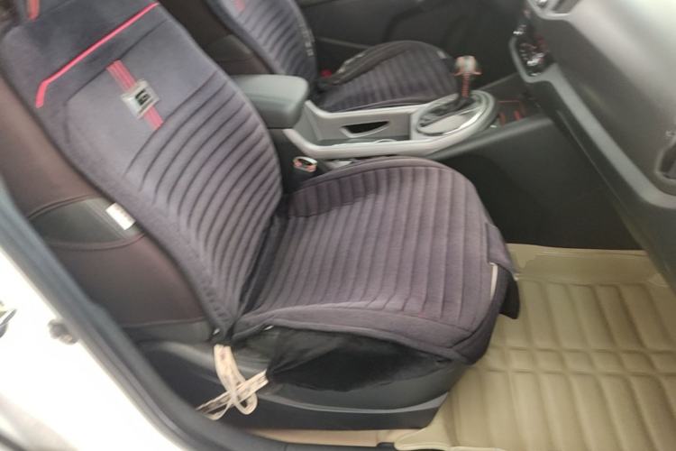 Used Kia Sportage R 2015 2.0L Automatic Two-Wheel Drive DLX Model Right Front Seat