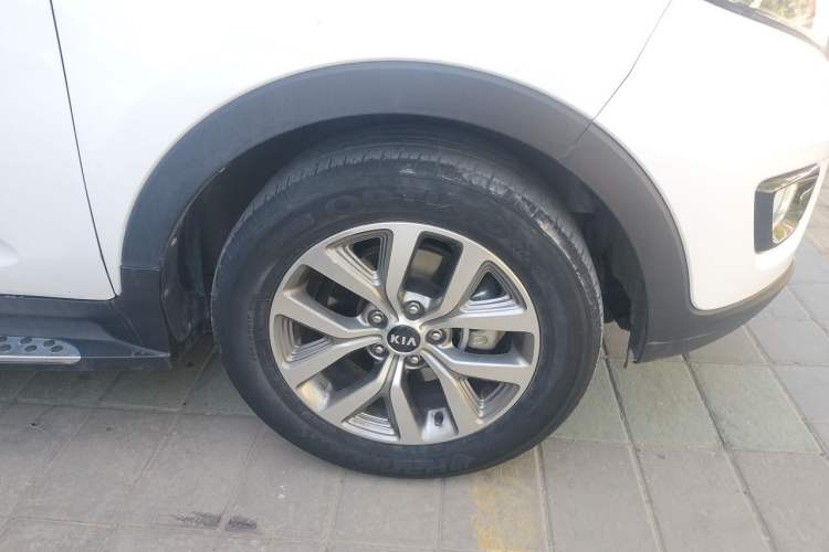 Used Kia Sportage R 2015 2.0L Automatic Two-Wheel Drive GLS Right Front Wheel Hub