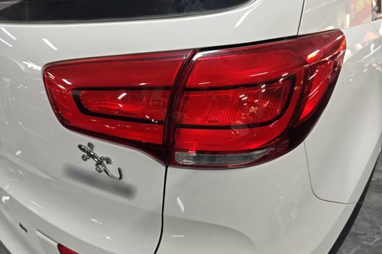 Used Kia Sportage R 2015 2.0L Automatic Two-Wheel Drive GLS Right Rear Taillight