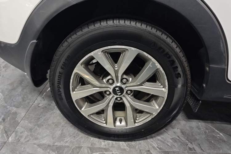 Used Kia Sportage R 2015 2.0L Automatic Two-Wheel Drive GLS Right Rear Wheel Hub