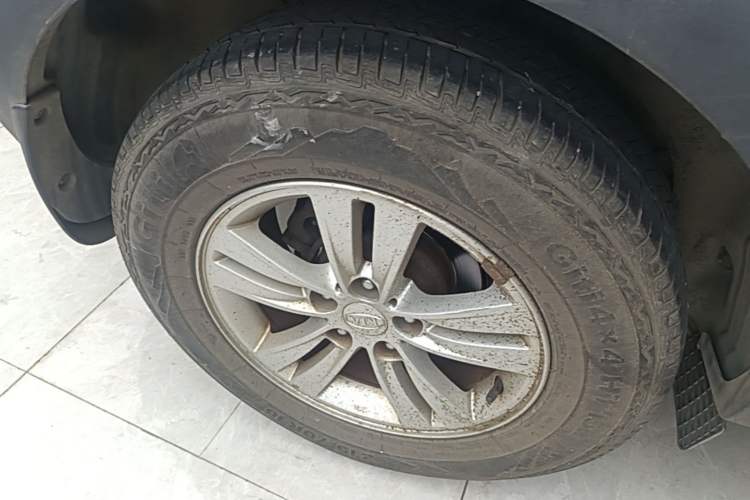 Used Kia Sportage R 2015 2.0L Automatic Two-Wheel Drive GL Right Rear Wheel Hub