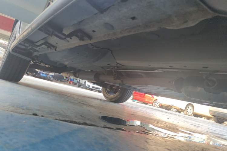 Used Kia Sportage R 2015 2.0L Automatic Two-Wheel Drive DLX Model Right Side Sill