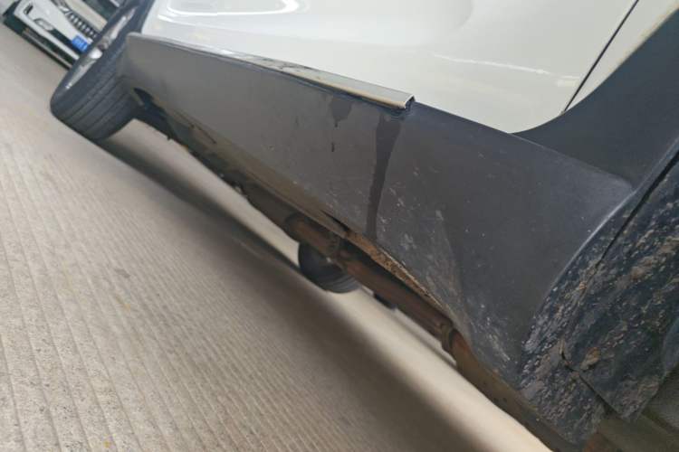 Used Kia Sportage R 2015 2.0L Automatic Two-Wheel Drive GLS Right Side Sill