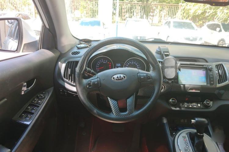 Used Kia Sportage R 2015 2.0L Automatic Two-Wheel Drive DLX Model Steering Wheel