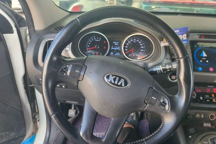 Used Kia Sportage R 2015 2.0L Automatic Two-Wheel Drive DLX Model Steering Wheel