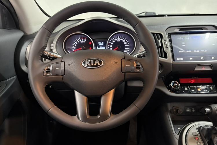 Used Kia Sportage R 2015 2.0L Automatic Two-Wheel Drive DLX Model Steering Wheel