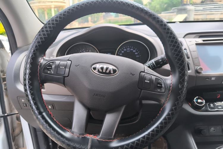 Used Kia Sportage R 2015 2.0L Automatic Two-Wheel Drive DLX Model Steering Wheel