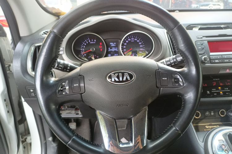 Used Kia Sportage R 2015 2.0L Automatic Two-Wheel Drive GLS Steering Wheel