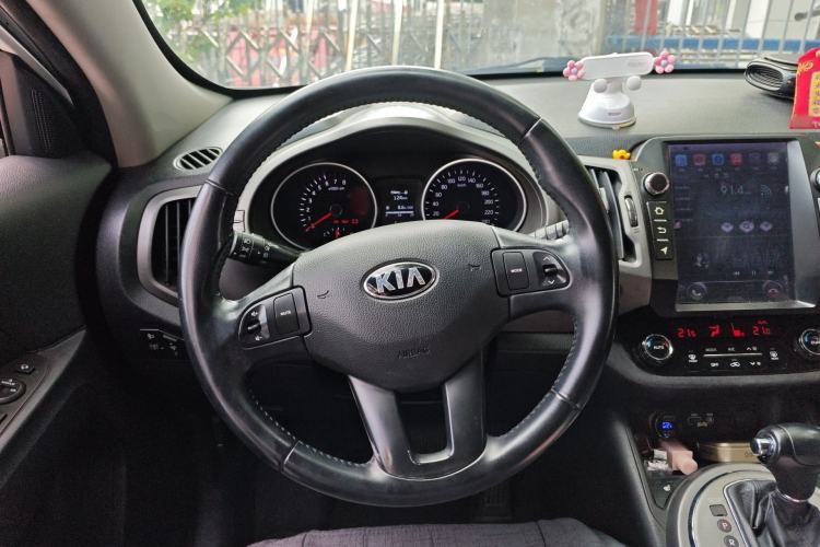 Used Kia Sportage R 2015 2.0L Automatic Two-Wheel Drive DLX Model Steering Wheel