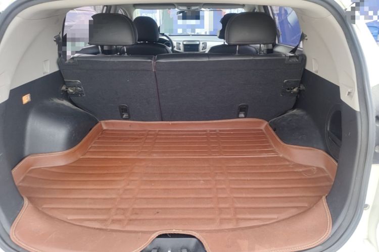 Used Kia Sportage R 2015 2.0L Automatic Two-Wheel Drive DLX Model Trunk