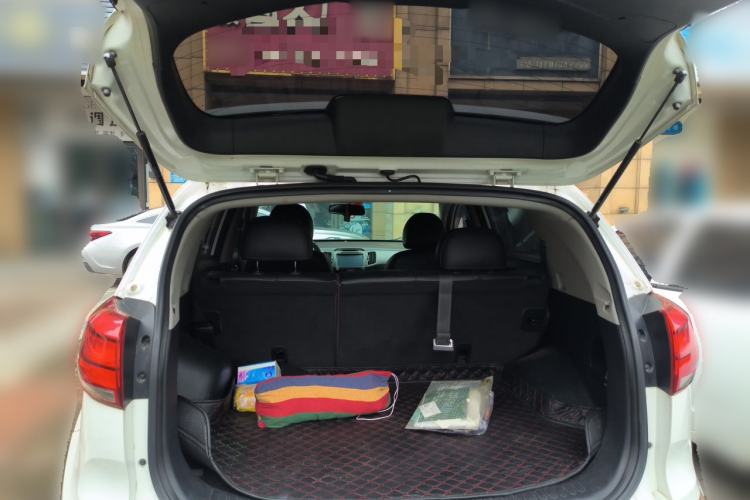 Used Kia Sportage R 2015 2.0L Automatic 2WD Premium Edition Trunk