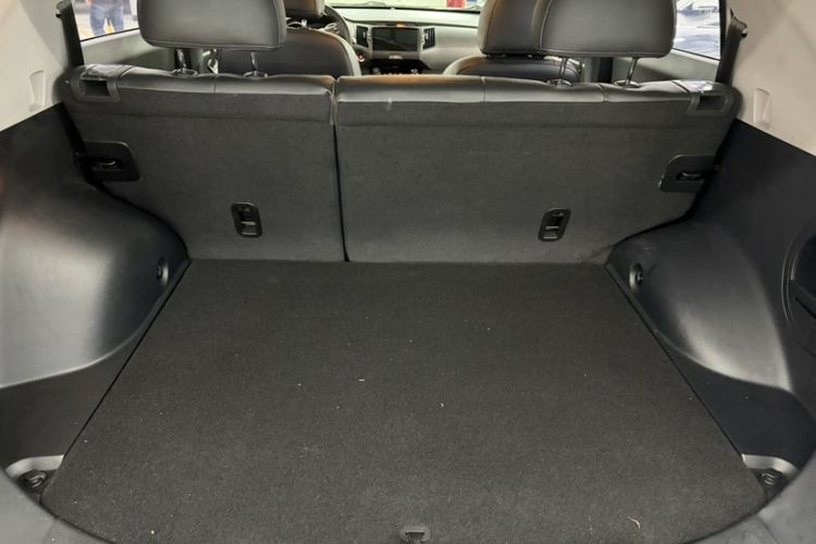 Used Kia Sportage R 2015 2.0L Automatic Two-Wheel Drive DLX Model Trunk