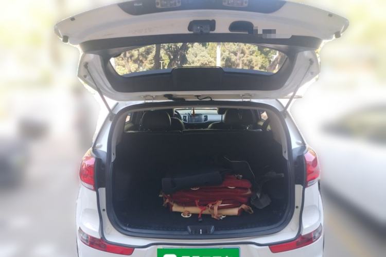 Used Kia Sportage R 2015 2.0L Automatic Two-Wheel Drive GLS Trunk