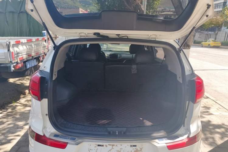 Used Kia Sportage R 2015 2.0L Automatic Two-Wheel Drive GL Trunk
