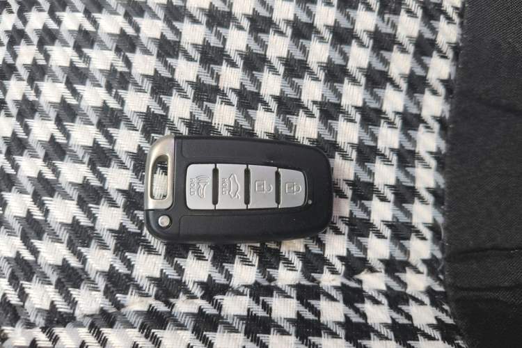 Used Kia Sportage R 2015 2.0L Automatic Two-Wheel Drive GL Vehicle Key
