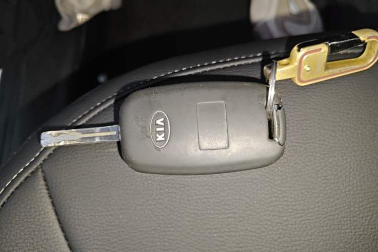 Used Kia Sportage R 2015 2.0L Automatic Two-Wheel Drive GL Vehicle Key