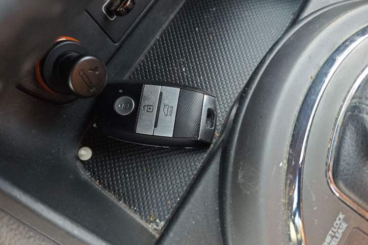 Used Kia Sportage R 2015 2.0L Automatic Two-Wheel Drive GLS Vehicle Key