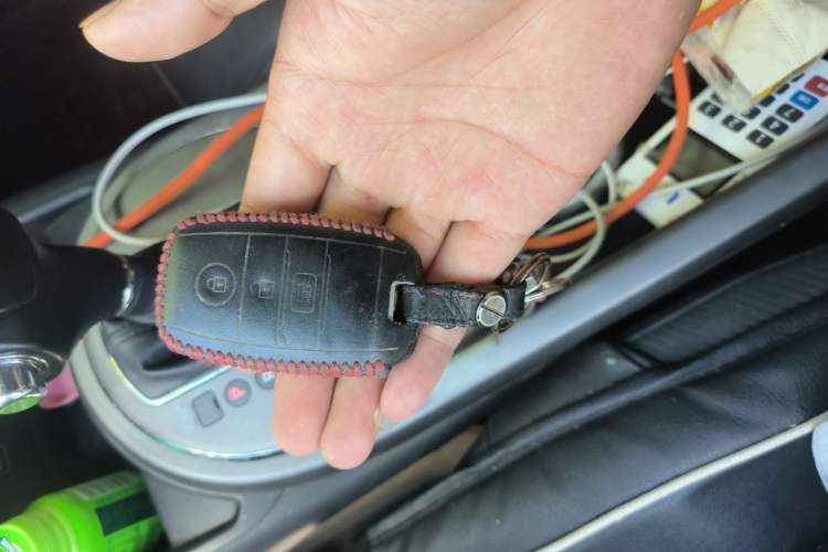 Used Kia Sportage R 2015 2.0L Automatic Two-Wheel Drive GLS Vehicle Key