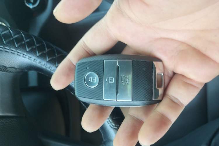 Used Kia Sportage R 2015 2.0L Automatic Two-Wheel Drive GLS Vehicle Key