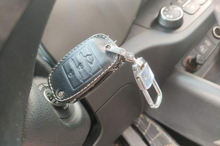 Used Kia Sportage R 2015 2.0L Automatic Two-Wheel Drive GL Vehicle Key
