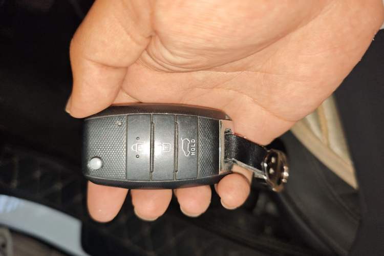 Used Kia Sportage R 2015 2.0L Automatic Two-Wheel Drive GL Vehicle Key