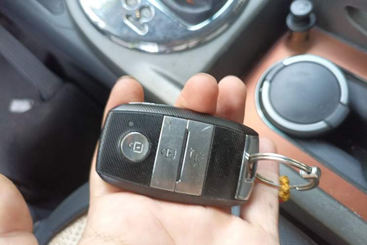 Used Kia Sportage R 2015 2.0L Automatic Two-Wheel Drive GLS Vehicle Key