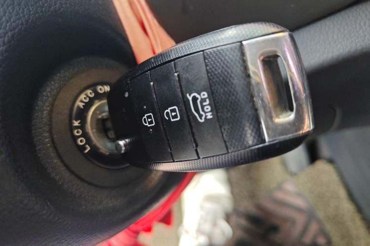Used Kia Sportage R 2015 2.0L Automatic Two-Wheel Drive GL Vehicle Key