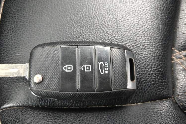 Used Kia Sportage R 2015 2.0L Automatic Two-Wheel Drive GL Vehicle Key