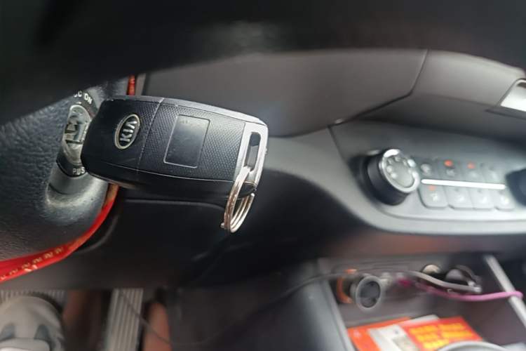 Used Kia Sportage R 2015 2.0L Automatic Two-Wheel Drive GL Vehicle Key