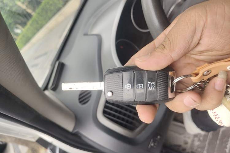 Used Kia Sportage R 2015 2.0L Automatic Two-Wheel Drive GL Vehicle Key