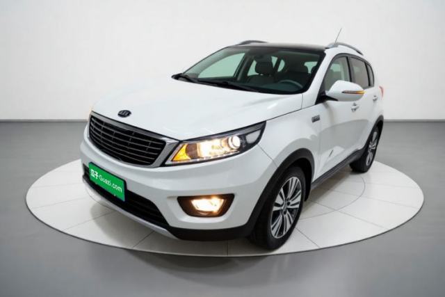 Kia Sportage R 2015 2.0L Automatic Two-Wheel Drive DLX Model usata