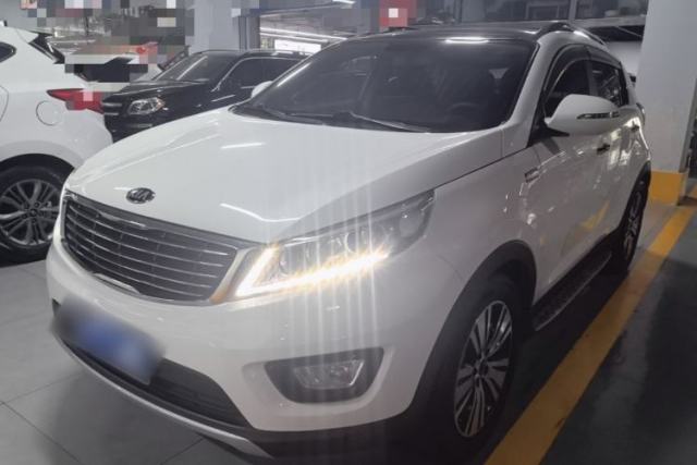 Kia Sportage R 2015 2.0L Automatic Two-Wheel Drive DLX Model usata