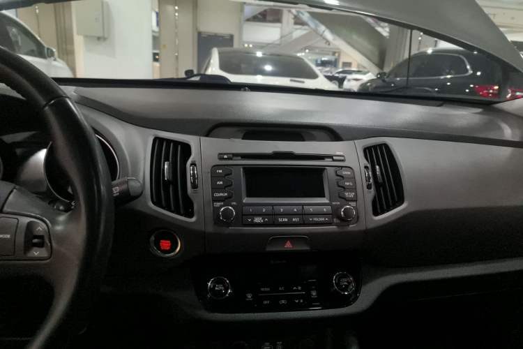 Used Kia Sportage R 2015 2.0L Automatic Two-Wheel Drive GLS Audio And AC Panel
