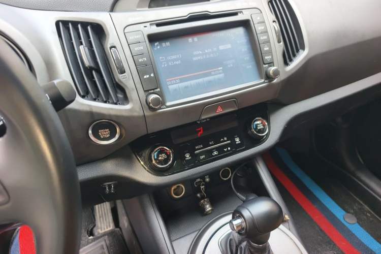 Used Kia Sportage R 2015 2.0L Automatic Two-Wheel Drive GLS Audio And AC Panel