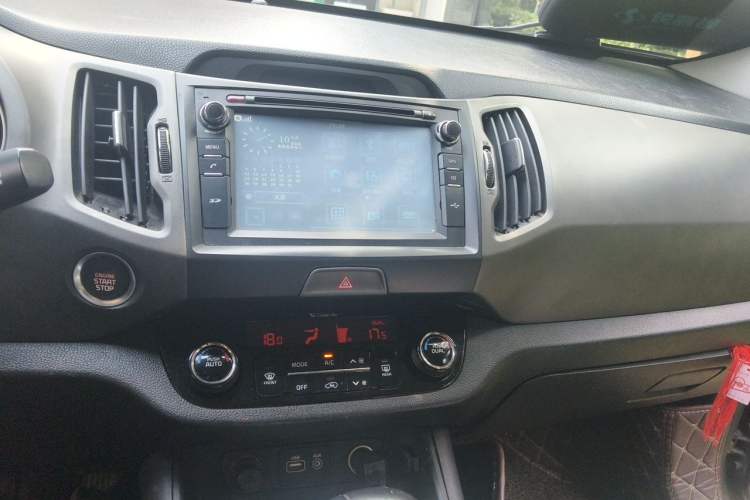 Used Kia Sportage R 2015 2.0L Automatic Two-Wheel Drive DLX Model Audio And AC Panel