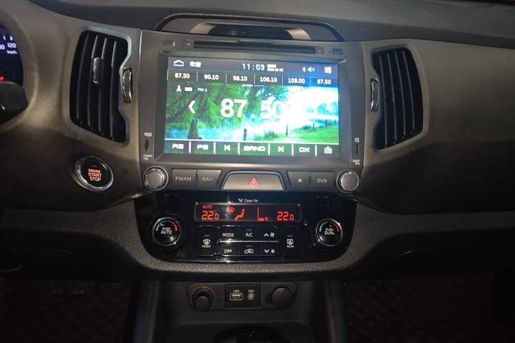 Used Kia Sportage R 2015 2.0L Automatic Two-Wheel Drive GLS Audio And AC Panel