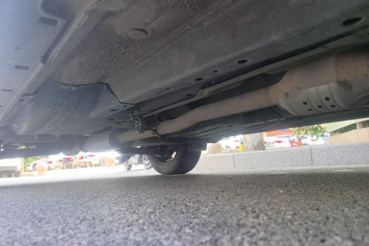 Used Kia Sportage R 2015 2.0L Automatic Two-Wheel Drive DLX Model Chassis Front Right