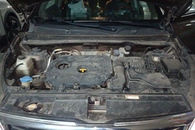 Used Kia Sportage R 2015 2.0L Automatic Two-Wheel Drive GLS Engine Bay