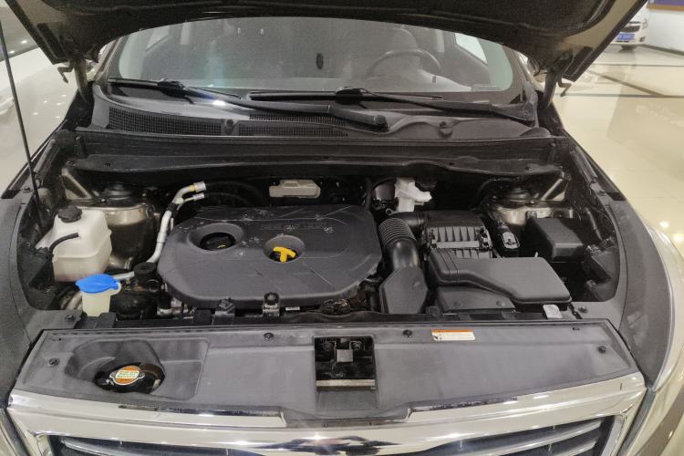 Used Kia Sportage R 2015 2.0L Automatic Two-Wheel Drive GLS Engine Bay