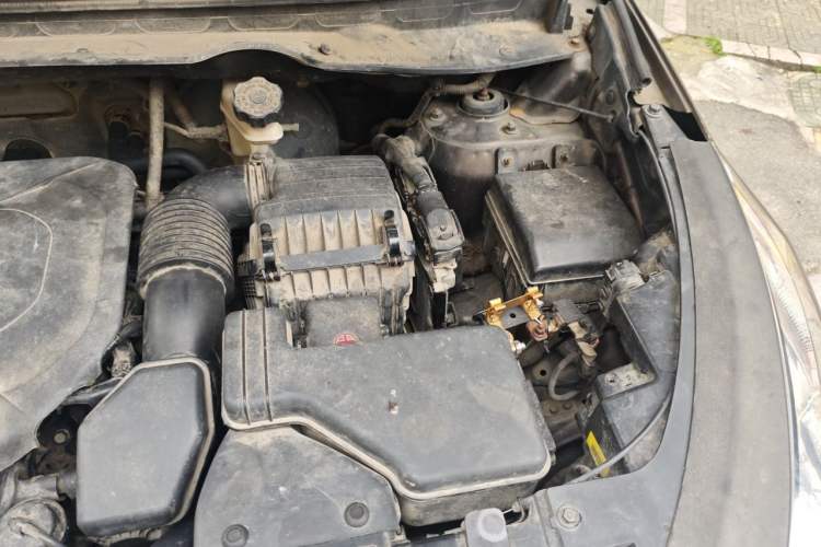 Used Kia Sportage R 2015 2.0L Automatic Two-Wheel Drive GL Engine Bay Left