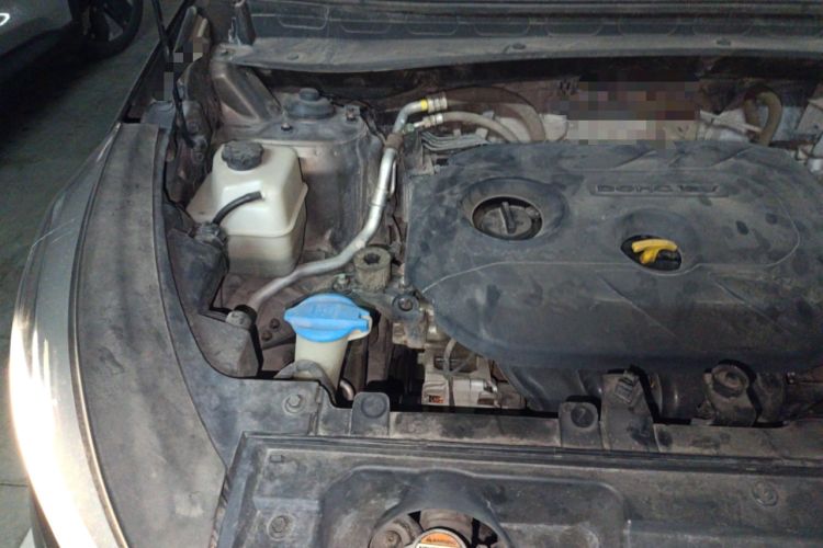 Used Kia Sportage R 2015 2.0L Automatic Two-Wheel Drive GLS Engine Bay Right