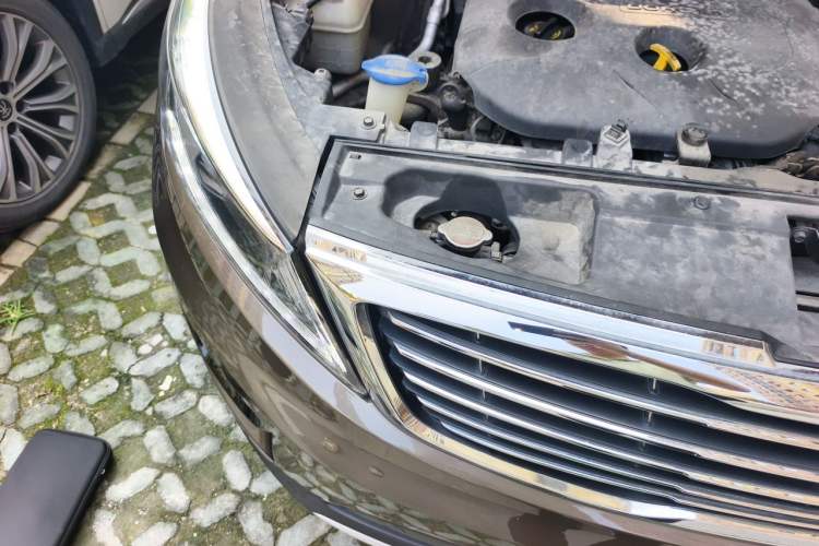 Used Kia Sportage R 2015 2.0L Automatic Two-Wheel Drive GLS Engine Bay Right