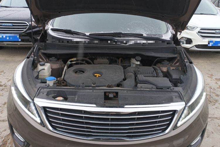 Used Kia Sportage R 2015 2.0L Automatic Two-Wheel Drive DLX Model Engine Bay