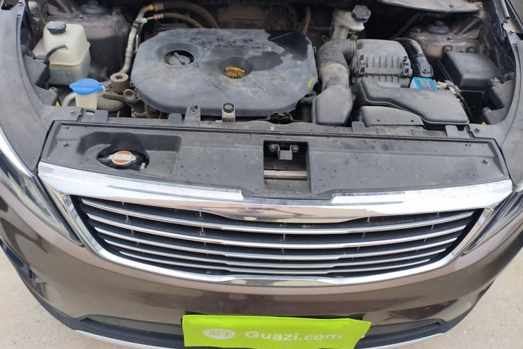 Used Kia Sportage R 2015 2.0L Automatic Two-Wheel Drive DLX Model Engine Bay