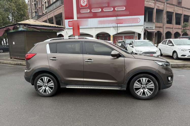 Used Kia Sportage R 2015 2.0L Automatic Two-Wheel Drive GLS Exterior 3