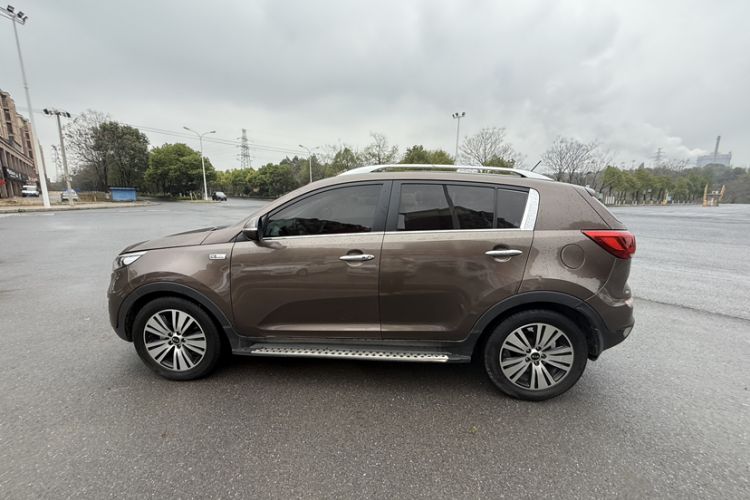 Used Kia Sportage R 2015 2.0L Automatic Two-Wheel Drive GLS Exterior 4