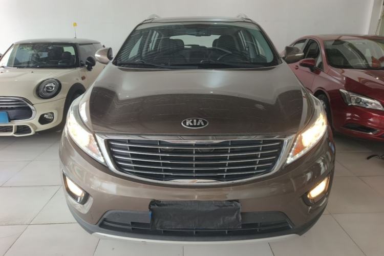 Used Kia Sportage R 2015 2.0L Automatic Two-Wheel Drive DLX Model Front