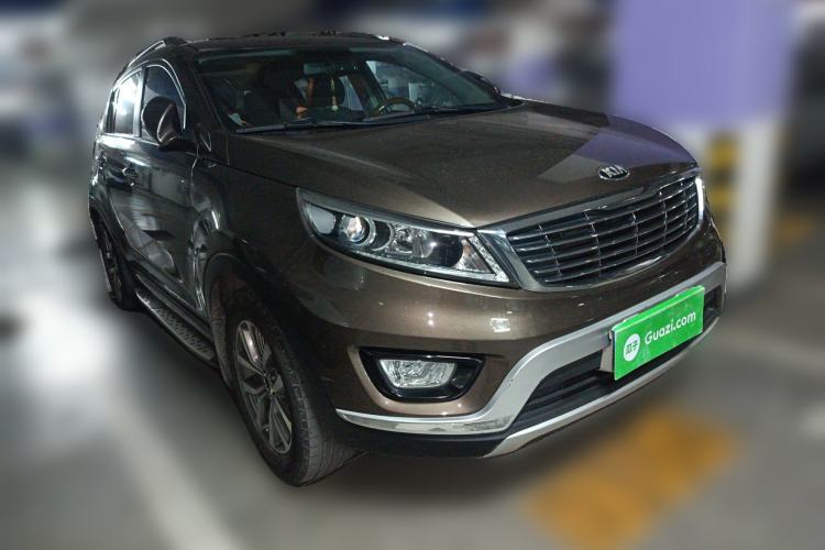 Used Kia Sportage R 2015 2.0L Automatic Two-Wheel Drive GLS Front Right 45 Deg