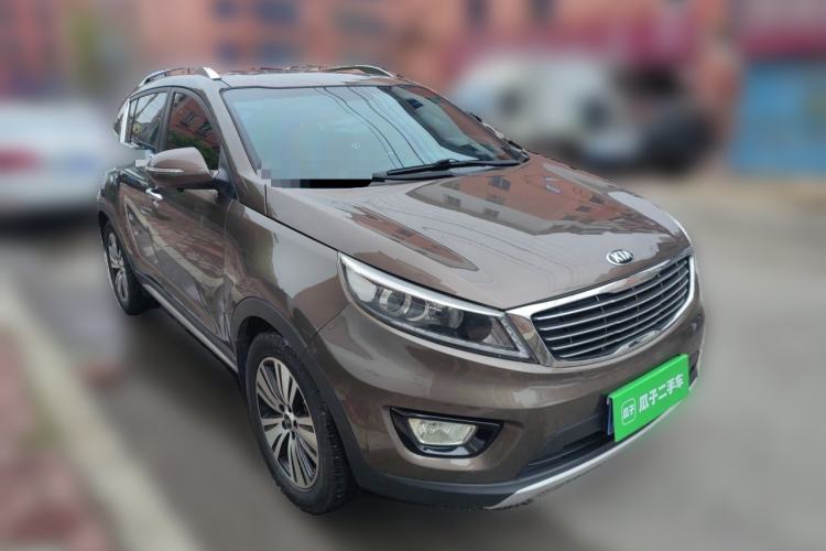 Used Kia Sportage R 2015 2.0L Automatic Two-Wheel Drive DLX Model Front Right 45 Deg