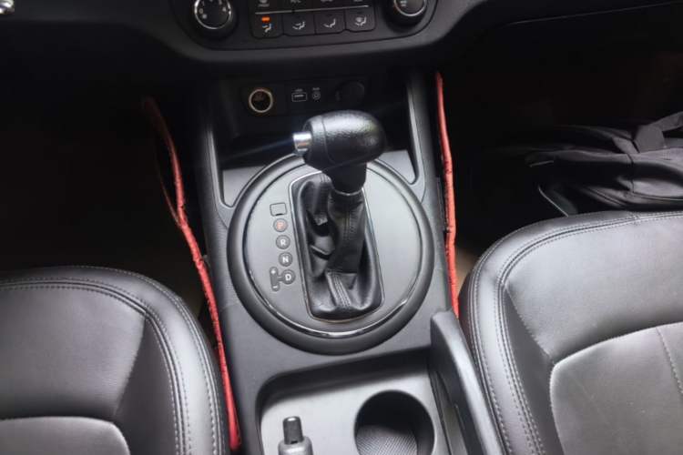 Used Kia Sportage R 2015 2.0L Automatic Two-Wheel Drive GL Gear Lever